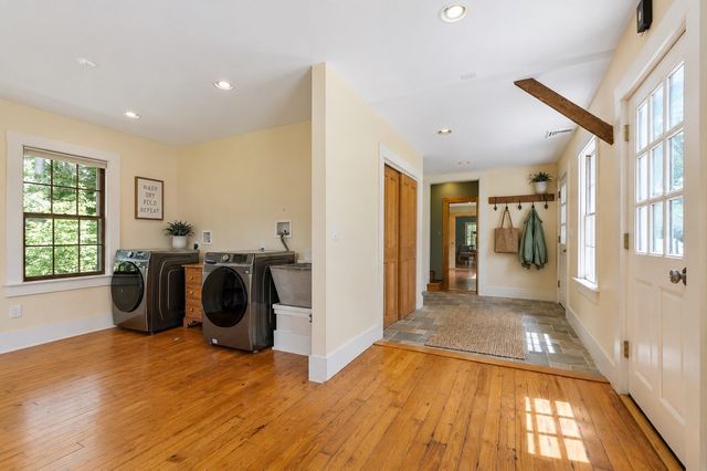 57 Old Mill Rd, Harvard, MA 01451