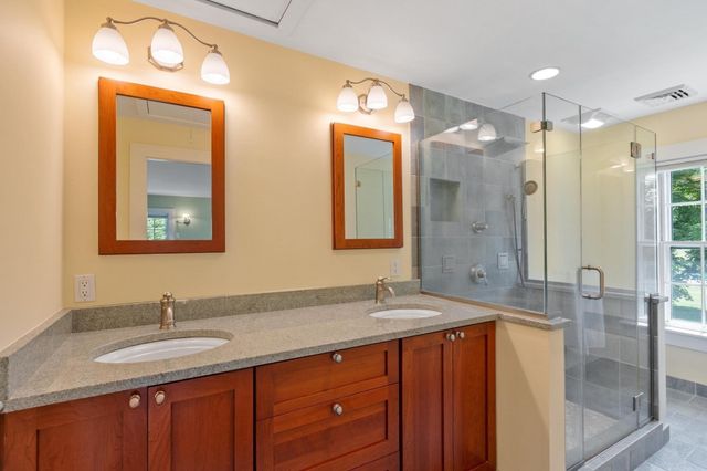 57 Old Mill Rd, Harvard, MA 01451