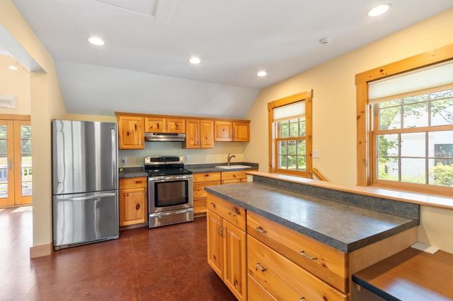 57 Old Mill Rd, Harvard, MA 01451