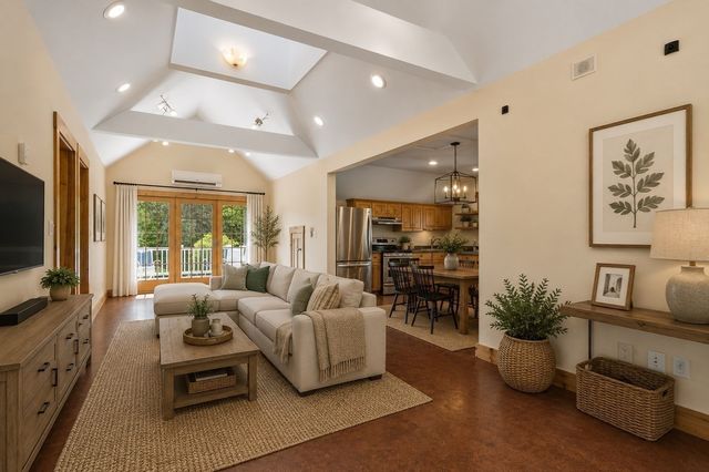 57 Old Mill Rd, Harvard, MA 01451