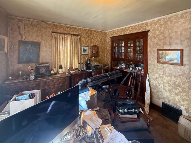 209 Walnut Street, Marshall, MN 56258