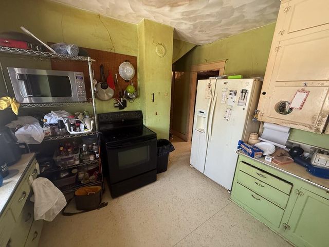 209 Walnut Street, Marshall, MN 56258