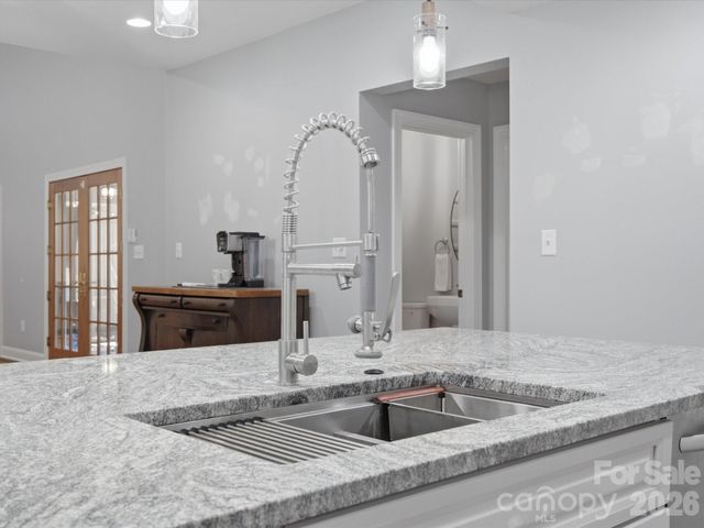 3004 Dodsworth Drive, Cramerton, NC 28032