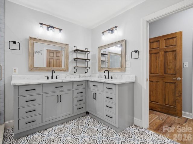 3004 Dodsworth Drive, Cramerton, NC 28032
