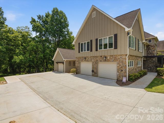 3004 Dodsworth Drive, Cramerton, NC 28032