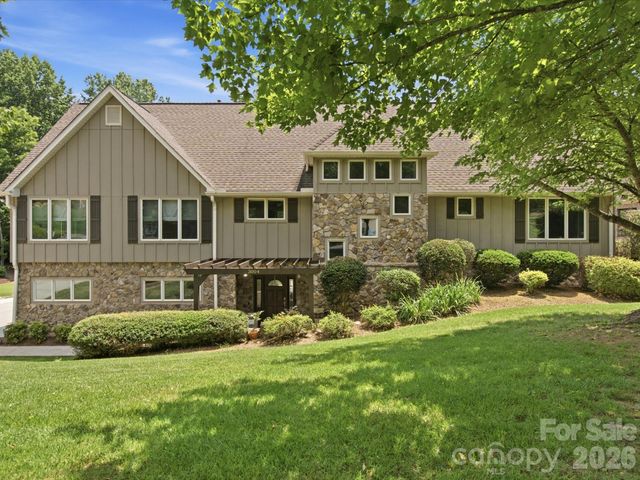 3004 Dodsworth Drive, Cramerton, NC 28032