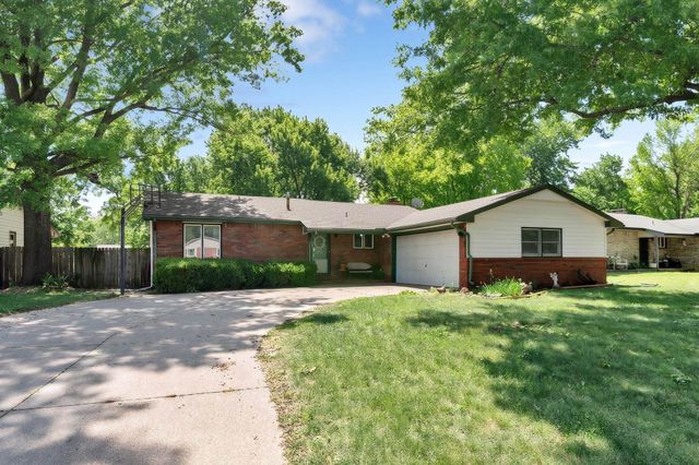 1304 N Denmark St, Wichita, KS 67212