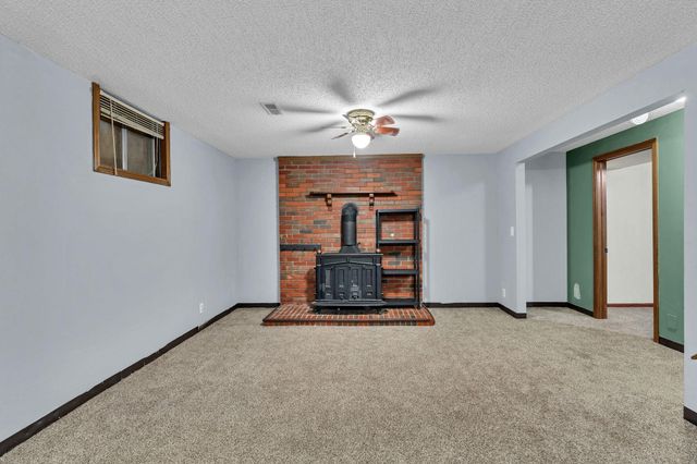 1304 N Denmark St, Wichita, KS 67212