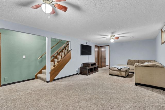 1304 N Denmark St, Wichita, KS 67212