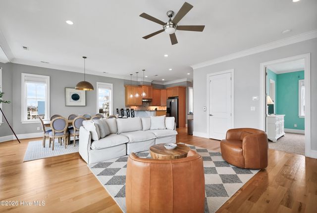 327 N Shore Drive, Holly Ridge, NC 28445