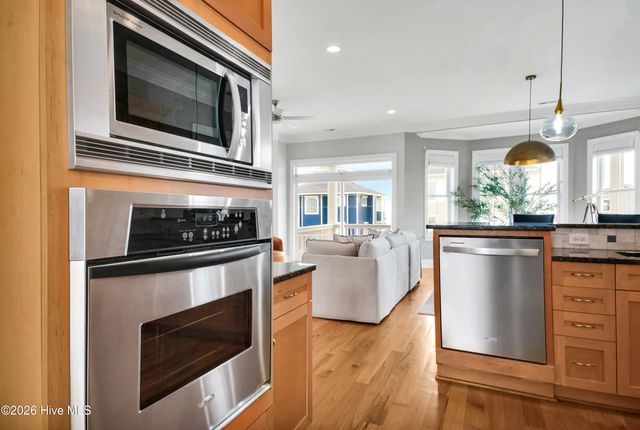 327 N Shore Drive, Holly Ridge, NC 28445