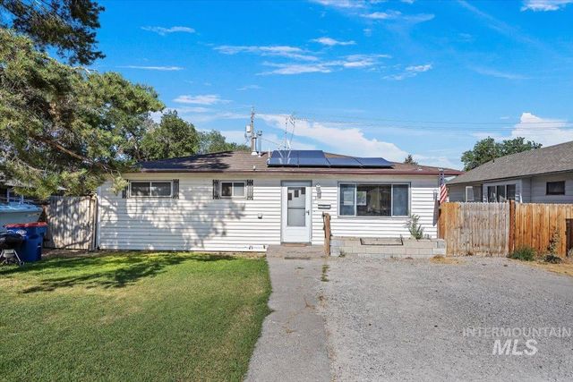 319 Tyler St, Twin Falls, ID 83301