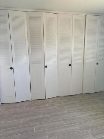 2501 Barkley Drive W I, West Palm Beach, FL 33415