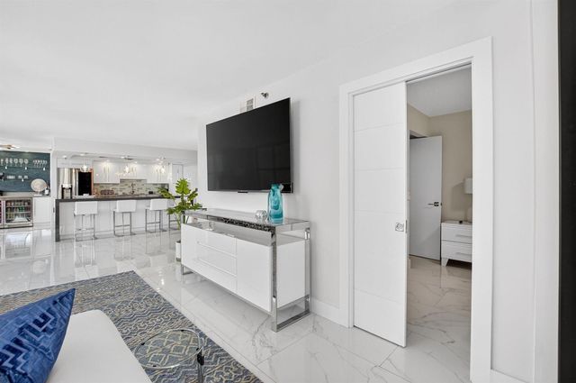 3115 S Ocean Boulevard 502, Highland Beach, FL 33487