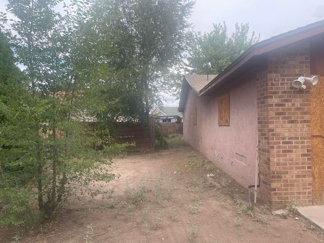 2715 Bryan Court SW, Albuquerque, NM 87105