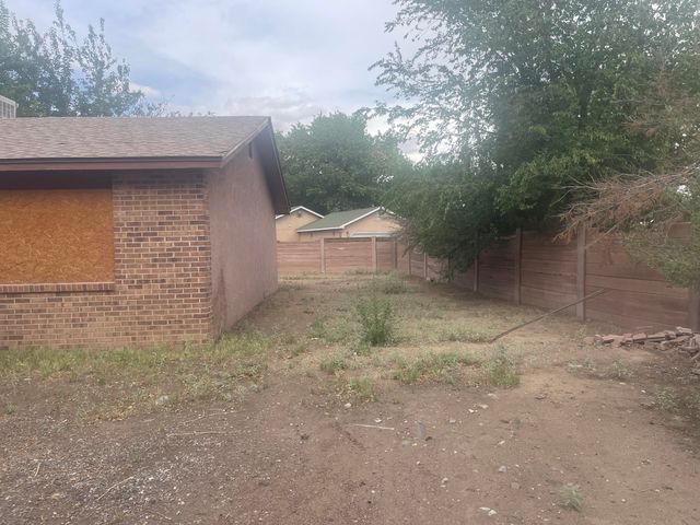 2715 Bryan Court SW, Albuquerque, NM 87105