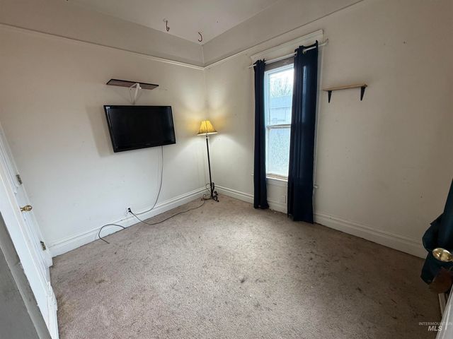 600 E 44th St., Garden City, ID 83714