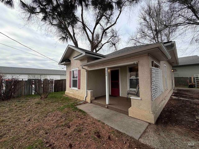 600 E 44th St., Garden City, ID 83714