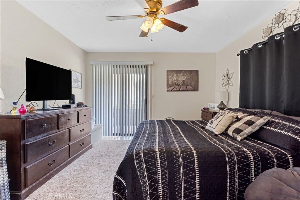 Image 15 of property listing at 19222 Cottonwood Drive, Apple Valley, CA 92308