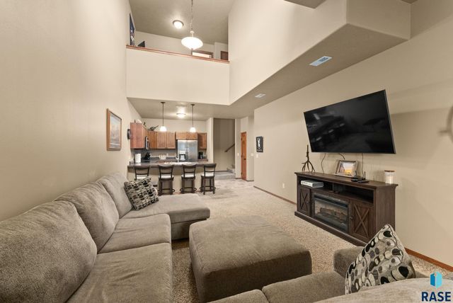 5400 S Cobblestone Pl Place 7, Sioux Falls, SD 57108