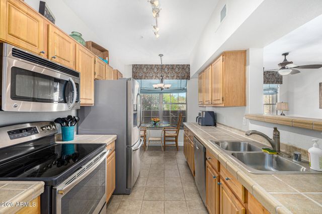 14950 W MOUNTAIN VIEW Boulevard 3207, Surprise, AZ 85374