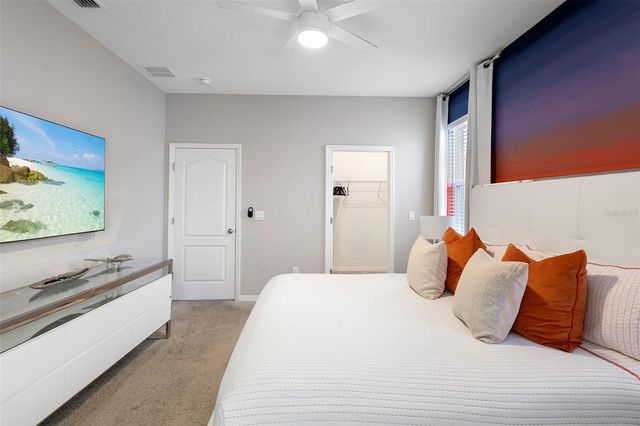 7592 OAKMOSS LOOP, Davenport, FL 33837