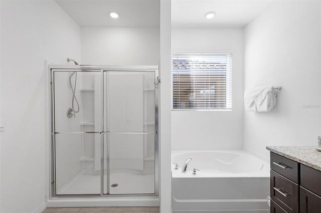 7592 OAKMOSS LOOP, Davenport, FL 33837