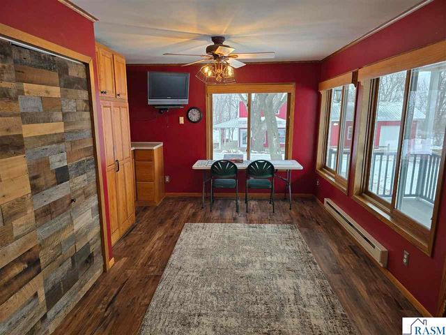 67632 440th St, Fairfax, MN 55332