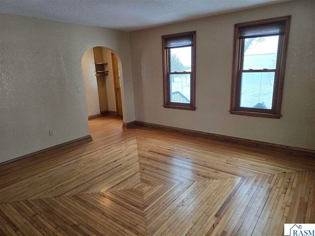 67632 440th St, Fairfax, MN 55332