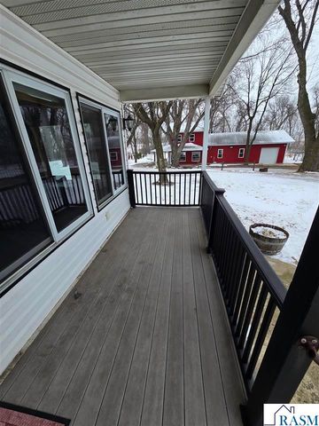 67632 440th St, Fairfax, MN 55332