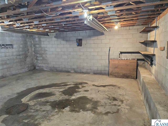 67632 440th St, Fairfax, MN 55332