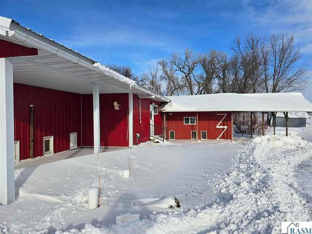 67632 440th St, Fairfax, MN 55332