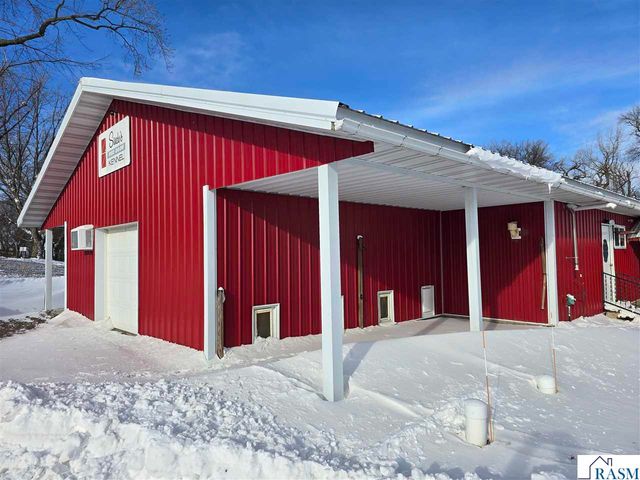 67632 440th St, Fairfax, MN 55332