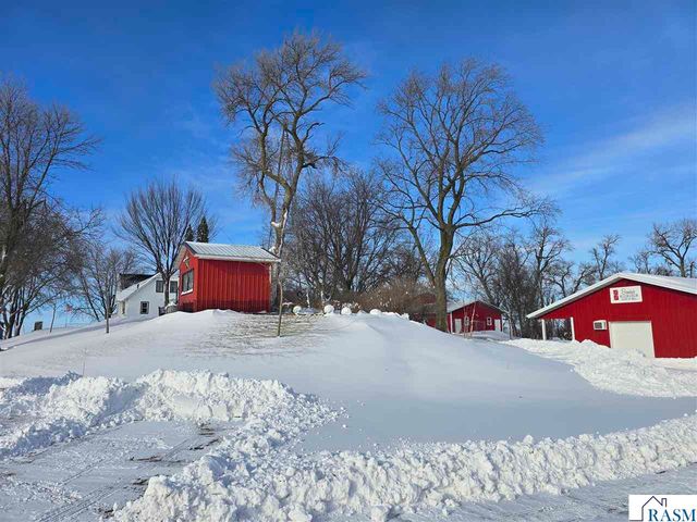 67632 440th St, Fairfax, MN 55332