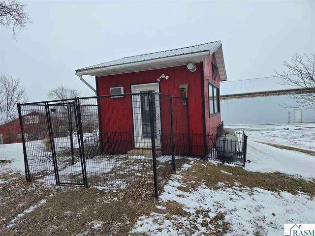 67632 440th St, Fairfax, MN 55332