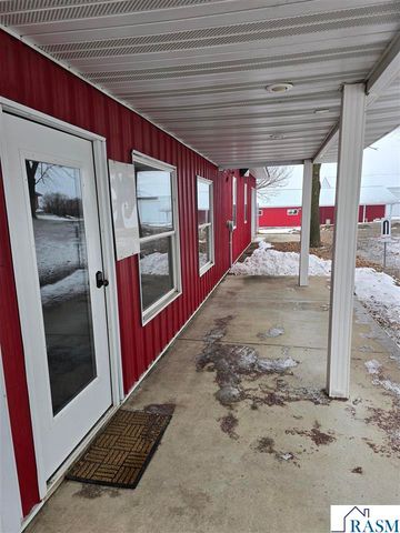 67632 440th St, Fairfax, MN 55332