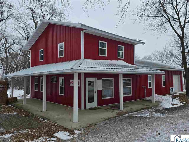 67632 440th St, Fairfax, MN 55332