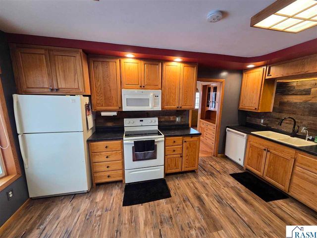 67632 440th St, Fairfax, MN 55332