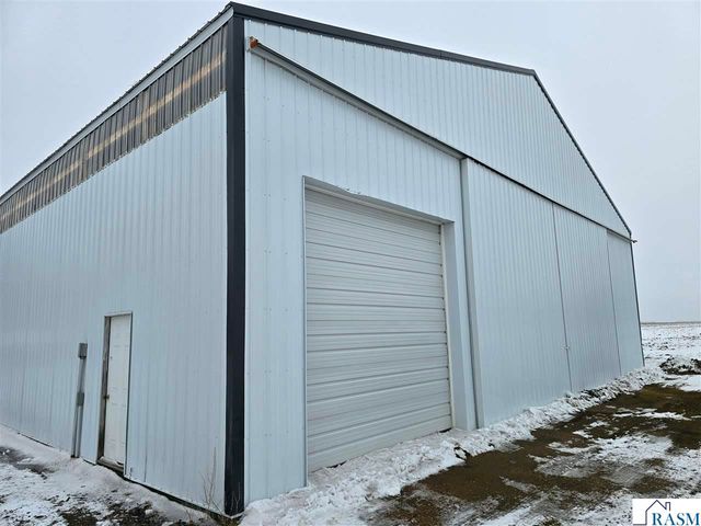 67632 440th St, Fairfax, MN 55332