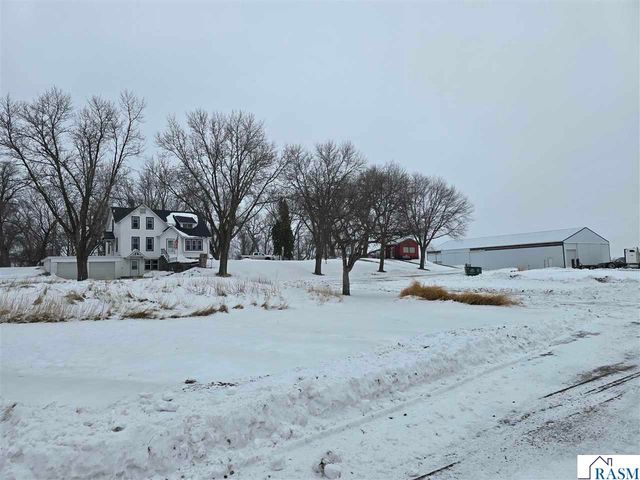 67632 440th St, Fairfax, MN 55332