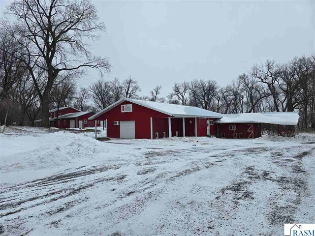 67632 440th St, Fairfax, MN 55332