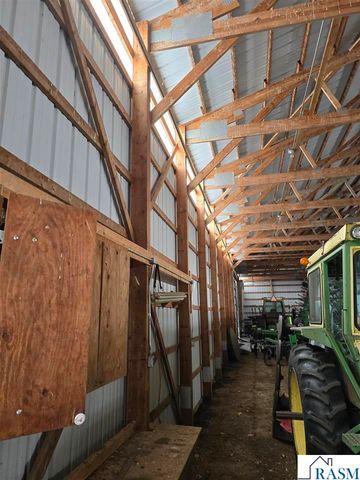 67632 440th St, Fairfax, MN 55332