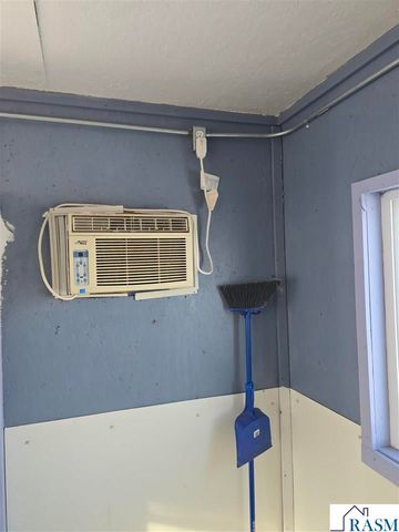 67632 440th St, Fairfax, MN 55332