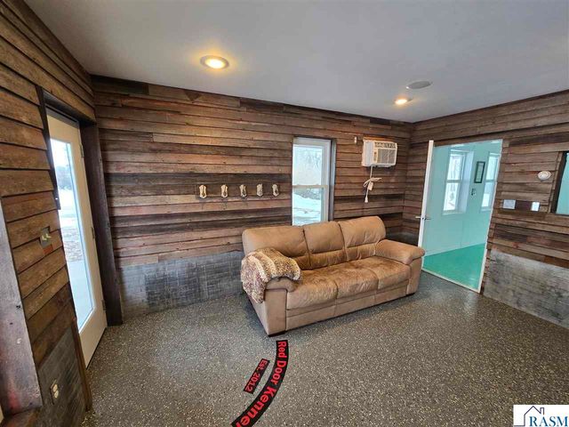 67632 440th St, Fairfax, MN 55332