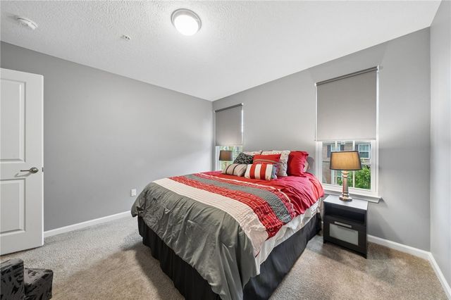 1803 Pointe View Dr, Adams Twp, PA 16046