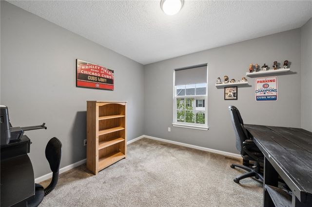 1803 Pointe View Dr, Adams Twp, PA 16046