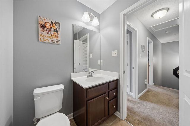 1803 Pointe View Dr, Adams Twp, PA 16046