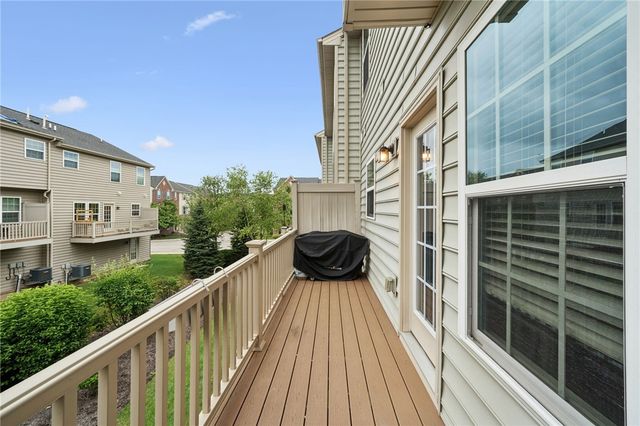 1803 Pointe View Dr, Adams Twp, PA 16046