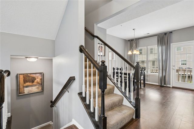 1803 Pointe View Dr, Adams Twp, PA 16046