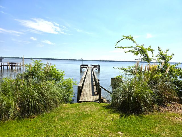 424 Santee Drive, Santee, SC 29142